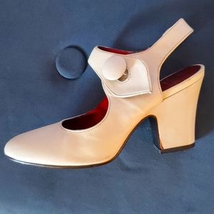 Bronx eggshell leather vintagestyle heel